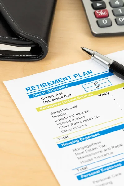 Retirement Plan Calculator Document Mock — Stock Photo, Image