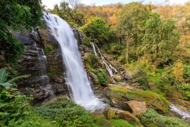 Wachirathan şelale, Doi Inthanon Milli Parkı, Chiang Mai, Tayland