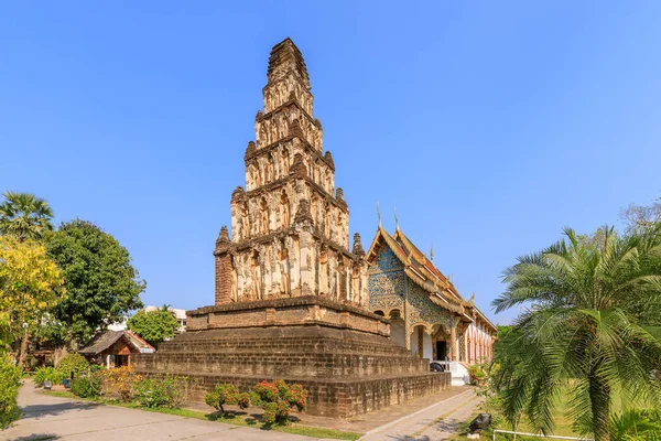 Antik pagoda adlı: Lamphun, Thailand kuzeyinde Wat Chamthewi