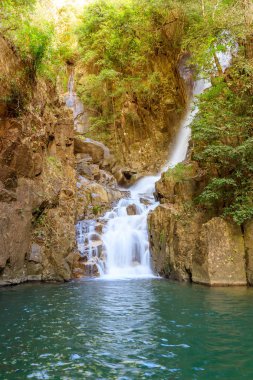 Chanthaburi, Tayland doğusunda Namtok Phlio şelale