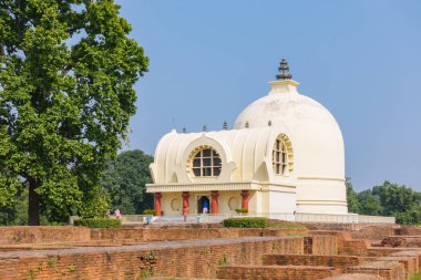 Parinirvana Stupa ve Tapınağı, Kushinagar, Hindistan