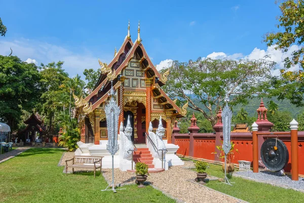 Chaing Mai, Tailândia - 18 de novembro de 2018: Capela de estilo Lanna em — Fotografia de Stock