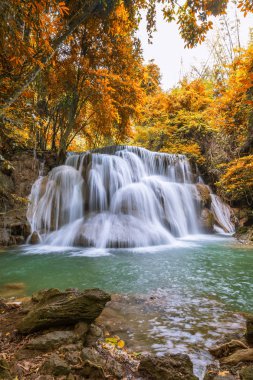 Huai Mae Khamin Şelalesi Kademe 3, Khuean Srinagarindra Ulusal 