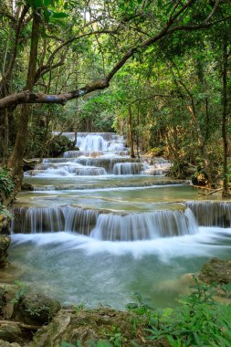 Huai Mae Khamin Şelalesi Kademe 1, Khuean Srinagarindra Ulusal 
