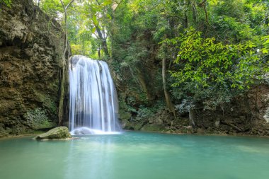Erawan Şelalesi Kademe 3, Tayland, Kanchanaburi 'deki Ulusal Park' ta