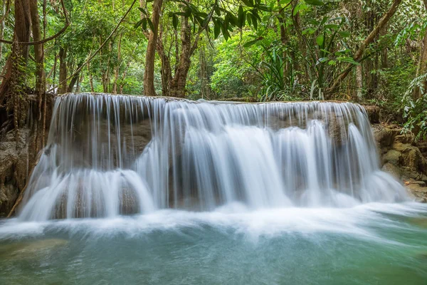 Huai Mae Khamin Waterfall, Khuean Srinagarindra National Park, K — ストック写真