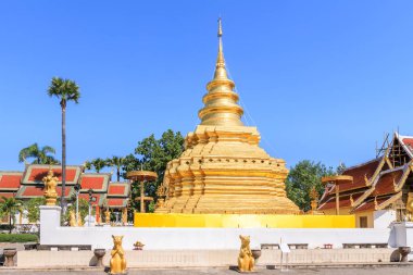 Altın Buda, Wat Phra 'daki kutsal pagoda Şi Chom Tanga Worawi