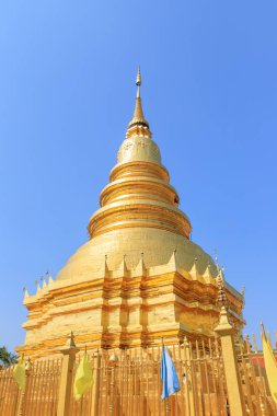 Wat Phra 'daki Altın Pagoda Haripunchai Woramahawihan Lamba' da