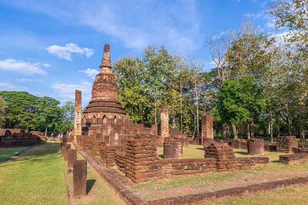 Wat Phra Kaeo templo em Kamphaeng Phet Parque Histórico, UNESCO W — Fotografia de Stock