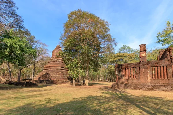 Wat Phra Non (Reclining Buddha) temple in Kamphaeng Phet Histori — ストック写真