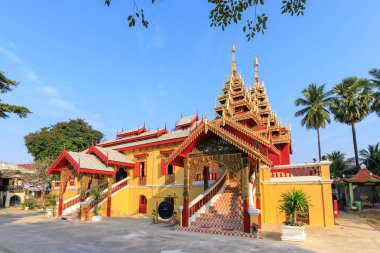 Wat Si Chum tapınağı, Myanmar 'daki güzel manastır ve