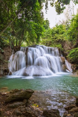 Huai Mae Khamin Şelalesi Kademe 3, Khuean Srinagarindra Ulusal 