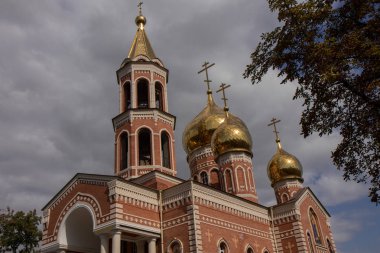 Mineralnye Vody, Rusya Federasyonu. 09.10.2018. yeni Rus kilise şehirde Mineralnye Vody, Kuzey Kafkasya, Rusya Federasyonu