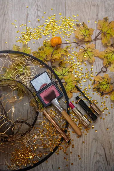 Halloween party female outfit accessories: make up, hat. Flat lay, top view — Stock Photo, Image