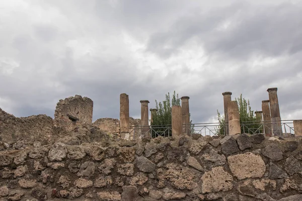 Pompeii, ITALY - 04 November, 2018. Ancient ruins in Pompeii, Roman town near modern Naples — Stock Photo, Image