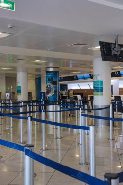 Naples, İtalya - 04 Kasım, 2018. İade Napoli Uluslararası aeroport Danışma