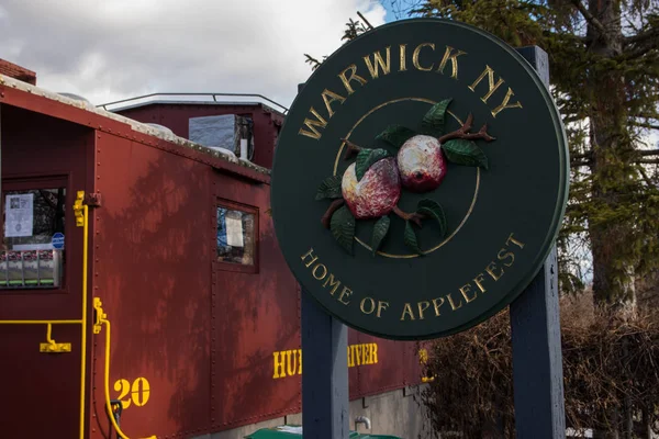 Warwick, NY Estados Unidos - 4 de enero de 2019: simbol de la ciudad Warwick Home of Applefest Fotos de stock libres de derechos