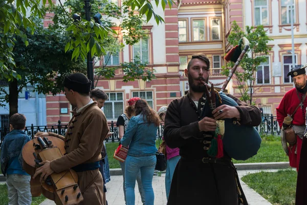 Moskova, Rusya - Haziran 2019: Tarihi festival Times ve çağlar. Yaşamın ve savaşların yeniden inşası. — Stok fotoğraf