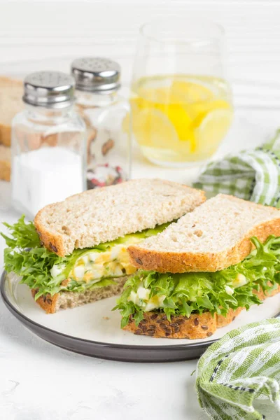 Sanduíche Salada Ovo Verduras Alface Delicioso Café Manhã Saudável — Fotografia de Stock