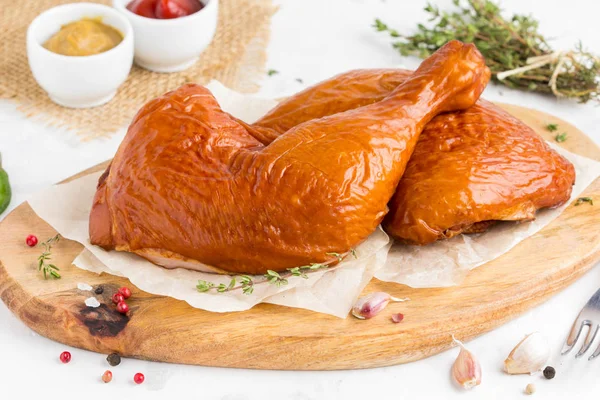 Smoked Chicken Legs Board Ketchup Mustard Thyme Tatsy Dish — Stock Photo, Image