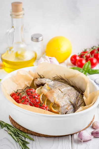 Baked Whole White Trout Fish Ceramic Baking Dish Zucchini Cherry — Stock Photo, Image