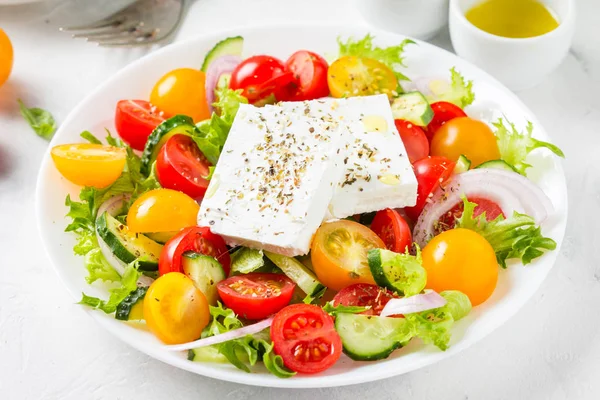 Tasty Greek Salad Colorful Cherry Tomatoes Red Yellow Cucumber Onion — Stock Photo, Image