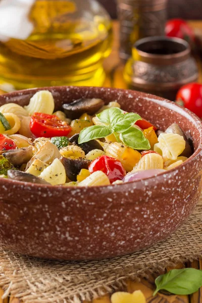 Pastas Italianas Con Verduras Fritas Champiñones Calabacín Tomates Cherry Champiñón — Foto de Stock