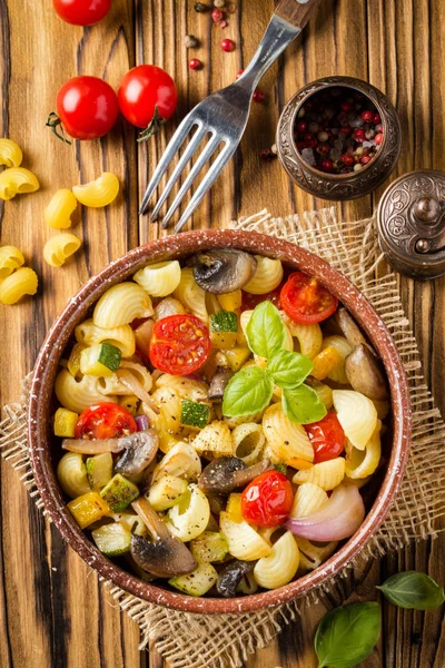 Italian Pasta Fried Vegetables Mushrooms Zucchini Cherry Tomatoes Champignon Cheese — Stock Photo, Image