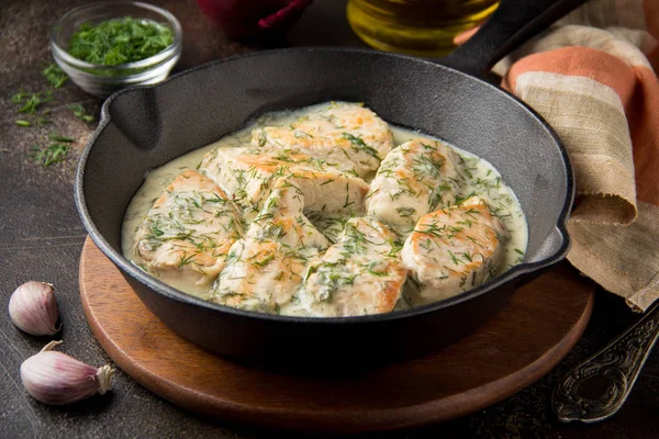 Chicken Fillet Turkey Breast Creamy Sauce Dill Garlic Cast Iron — Stock Photo, Image