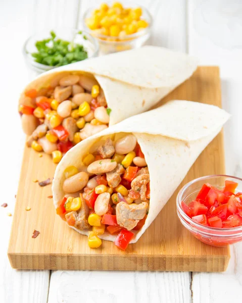 Burrito Tartilla Meat Vegetables White Beans Red Pepper Corn Delicious — Stock Photo, Image