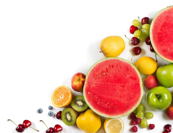 Vista Superior Frutas Diferentes Melancia Maçã Uva Laranja Damasco Cereja — Fotografia de Stock