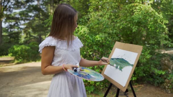 Girl Artist Park Paints Landscape Oil Paints Small Old Pond — Stock Video