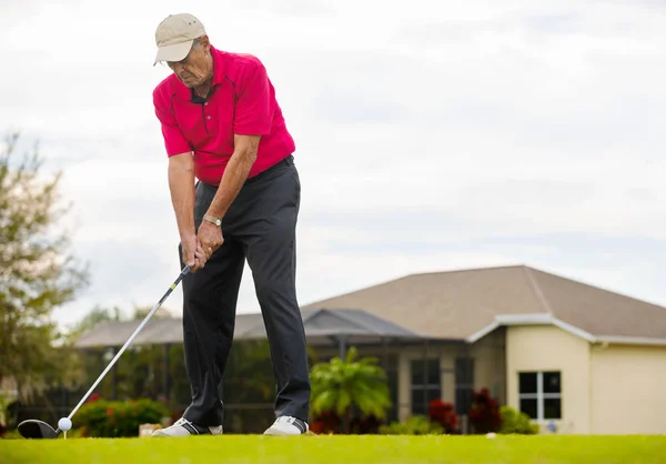 Actieve Senior Man Golfen — Stockfoto