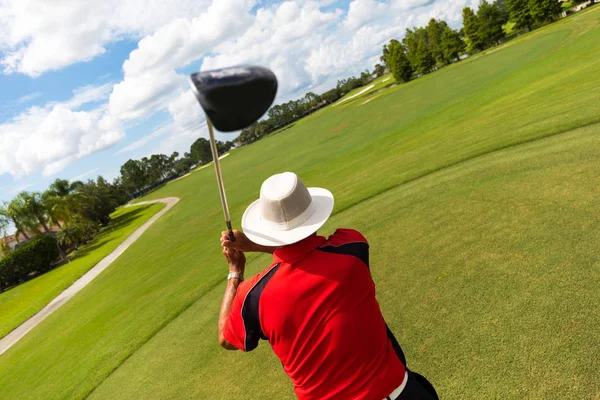 Senior Man Tee Golfresort — Stockfoto