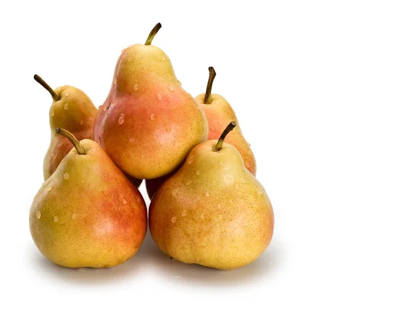 Cinco Frutos Pêra Madura Coberta Gotas Água Isolada Branco — Fotografia de Stock