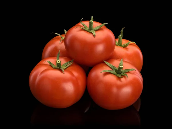 Piramida Połączona Pięciu Dojrzałych Pomidorów Jest Izolowana Czarno — Zdjęcie stockowe