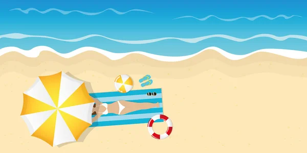 Дівчина на пляжі під парасолькою з сонцезахисними окулярами і м'ячем — стоковий вектор