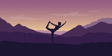 kadın yoga güzel mor dağ doğa manzara poz yapar