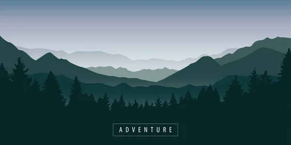 yeşil sisli dağ ve orman doğa manzara