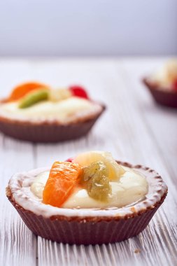 Pasta krema ve meyve