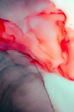 Modern tarz trendler. Mor arka planda sıvı mürekkep. Mürekkep, boya, soyut. Tabloya yakın çekim. Renkli soyut resim arkaplanı. Yüksek desenli yağlı boya. Yüksek kaliteli detaylar.