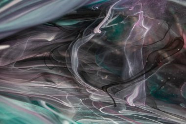 Petri sanatı - resimde modern bir teknik, epoksiye alkollü mürekkep ekleyerek yaratılır. Sertleştikten sonra mürekkep damlaları sertleşir ve alg, karamel resifleri ve deniz yatağı gibi görünür..