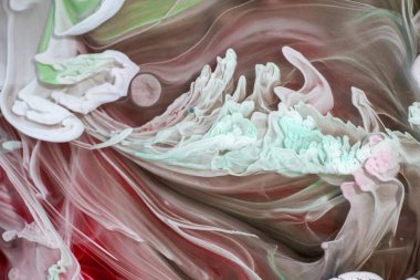  Petri sanatı - resimde modern bir teknik, epoksiye alkollü mürekkep ekleyerek yaratılır. Sertleştikten sonra mürekkep damlaları sertleşir ve alg, karamel resifleri ve deniz yatağı gibi görünür..