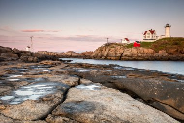 Nubble deniz feneri günbatımı, Cape NEDDICK, Maine, ABD