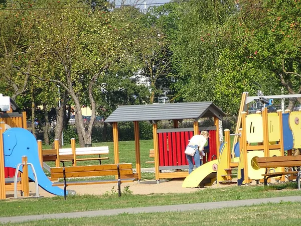 Zona Juegos Para Bebés Niños Familia Padres Centro Entretenimiento Lugar —  Fotos de Stock