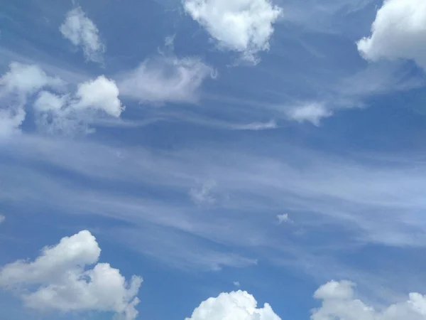 Céu Com Nuvens Nuvens Céu Céu Azul Nuvens Brancas Sonhar — Fotografia de Stock