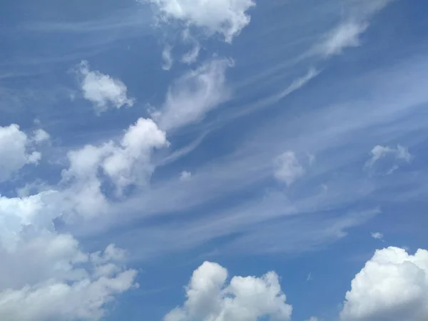 Égen Felhők Felhők Égen Kék Fehér Felhők Álom Levegő Szabadság — Stock Fotó