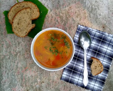 sebze çorbası. tahıl ekmeği. ülke öğle yemeği. vejetaryenlik. sebze. Doğa.