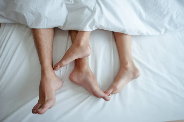 Love Lying Bed Hotel Embracing White Sheets Close Legs — Photo