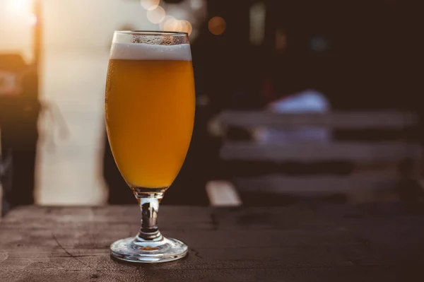 Entspannung Mit Bier Entspannen Mit Bier Entspannen Mit Bier Entspannen — Stockfoto